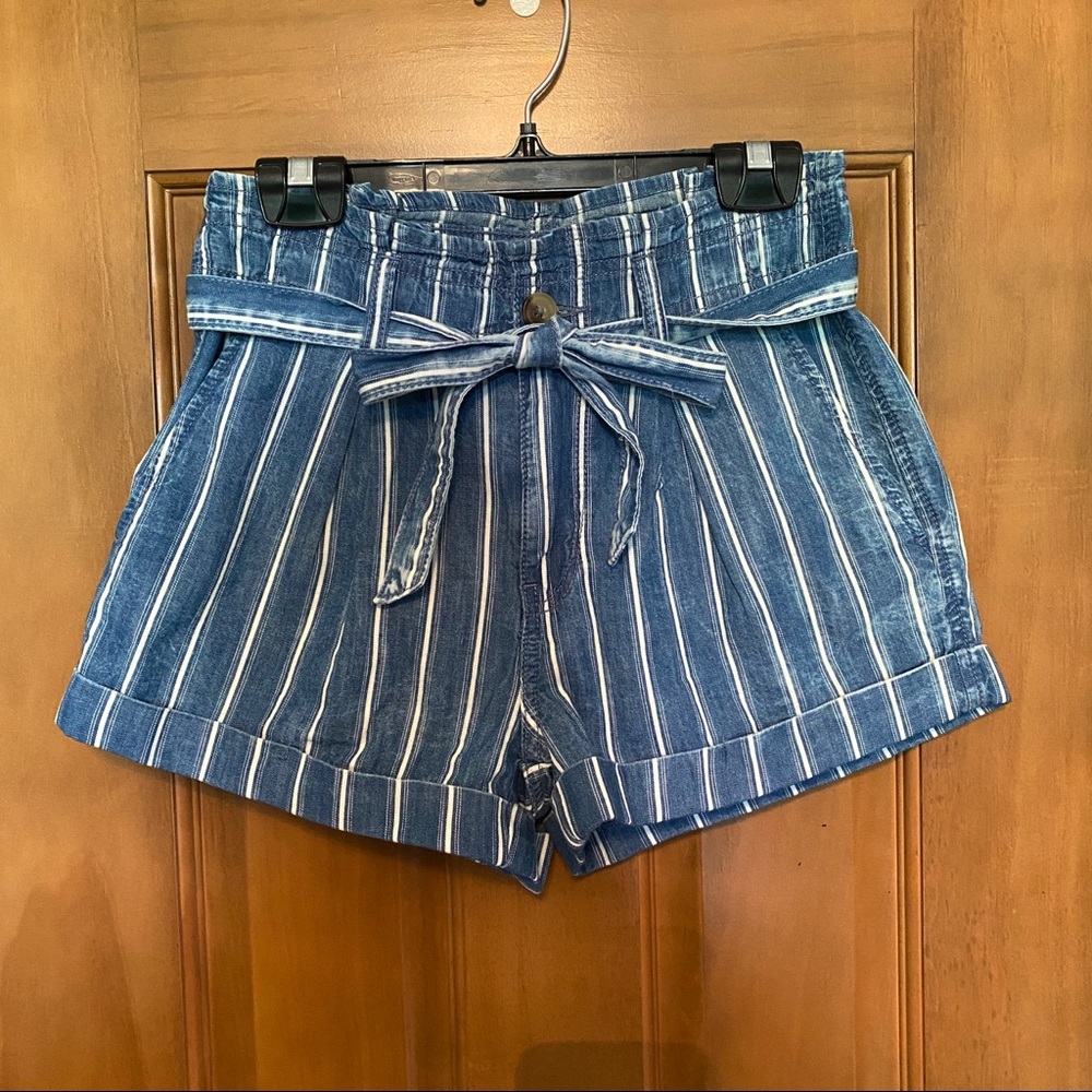 AEO Mom Shorts
